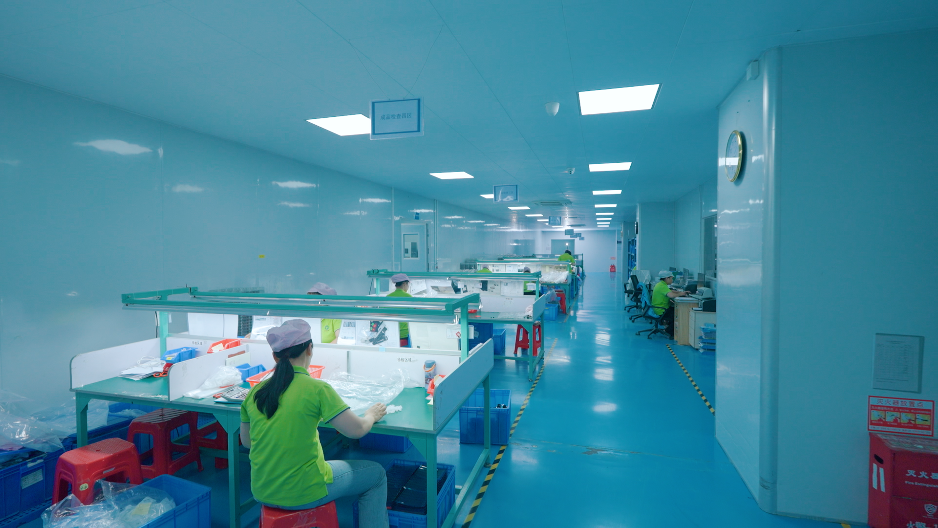 Class 100k clean room manufacturing facility