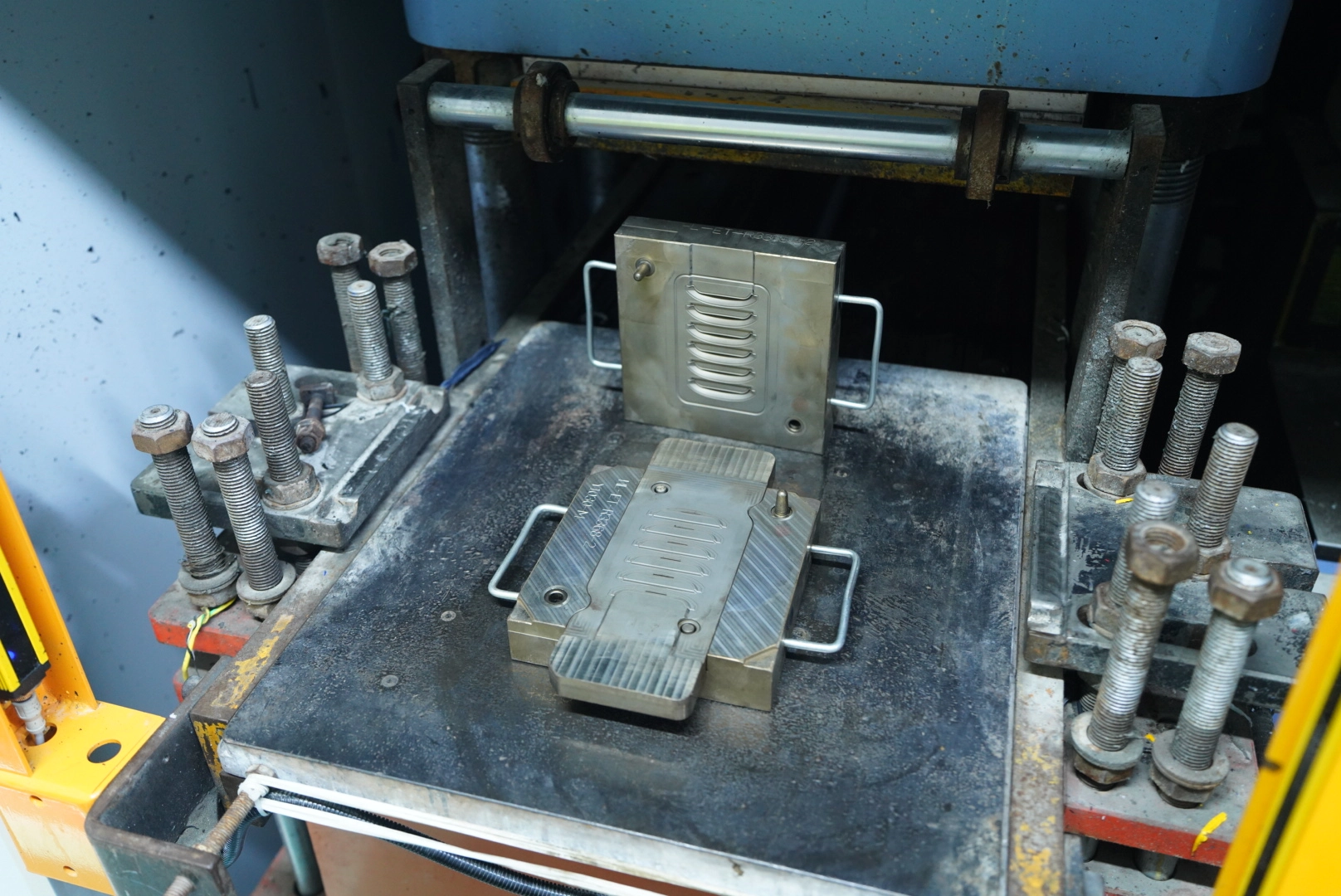 LSR injection molding production line at HuaLin Silicone