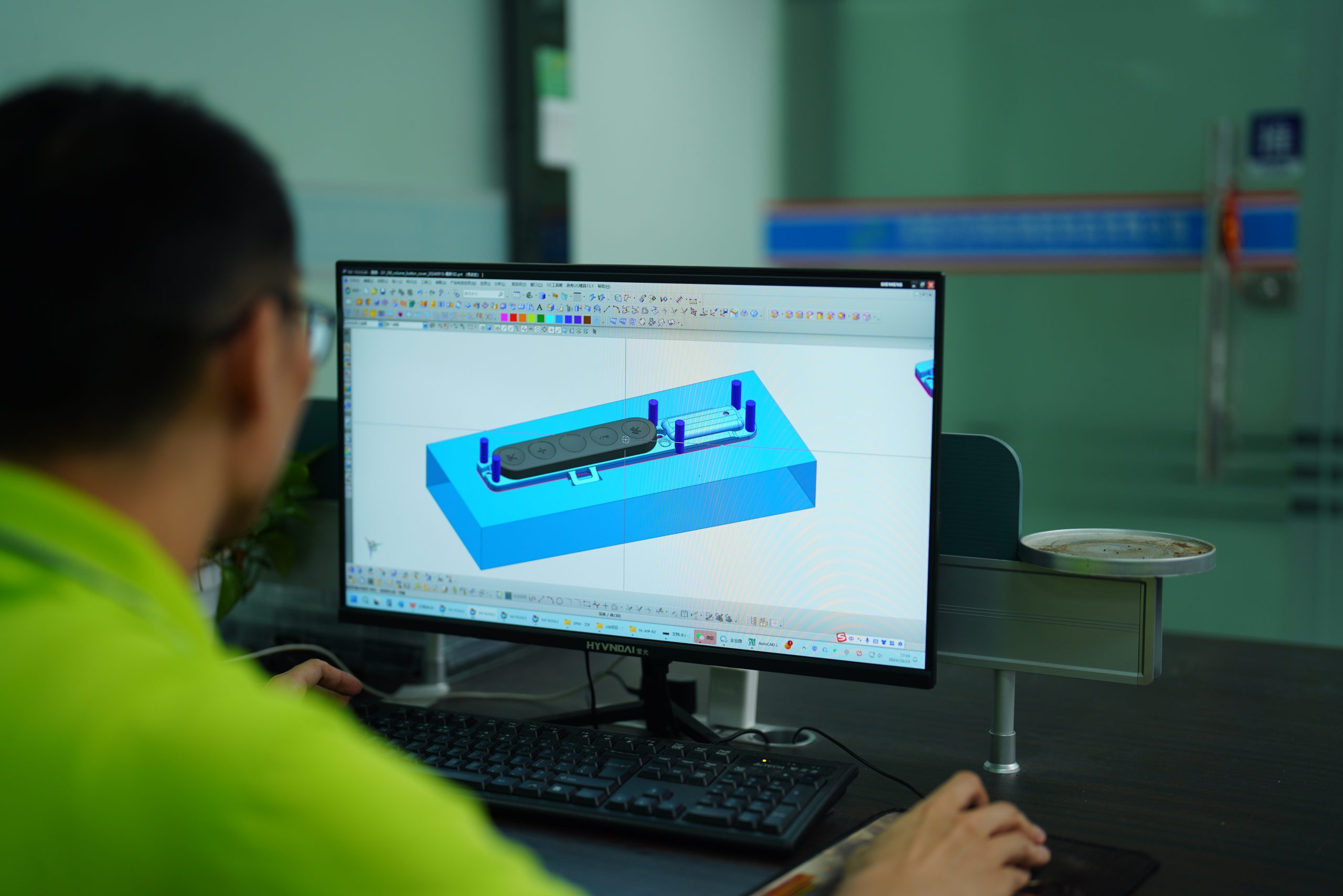 HuaLin Silicone factory floor with precision molding equipment